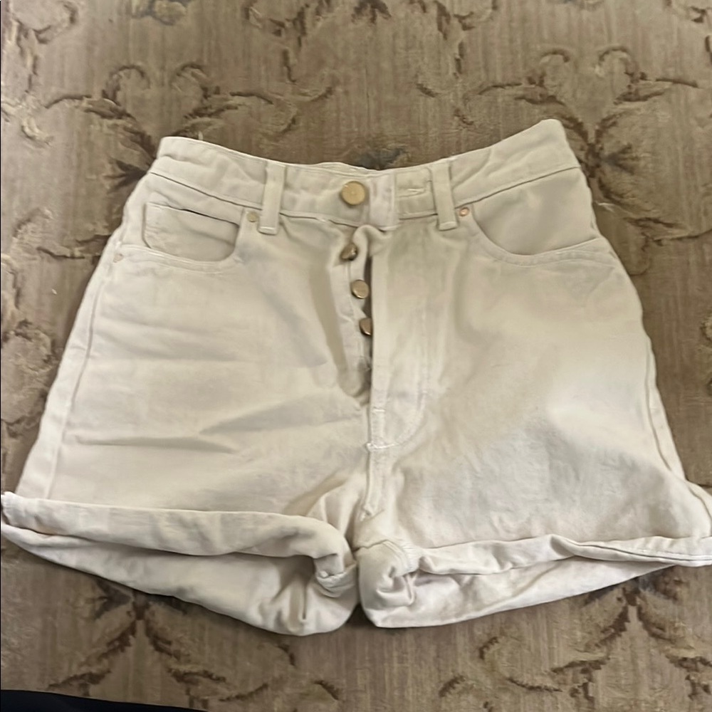 Women's Cream Shorts
